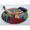 Sticker Pin Up Brünette und Hot Rod Cabriolet Aufkleber Rock
