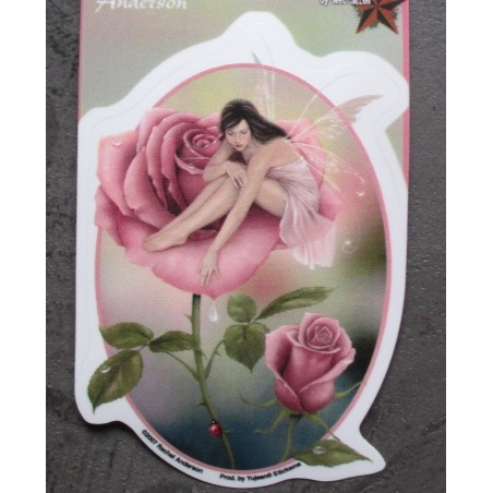 Sticker fée assise dans une rose - Autocollant transparent
