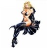 Aufkleber Pin-up Blond Sexy mit Umhang und schwarzen Stiefeln 12,5x8 cm selbstklebend
