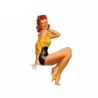 Sticker Pin Up Rotschopf Gelbes Top Schwarze Shorts 12,5x8 cm Aufkleber Weißer Hintergrund Sexy
