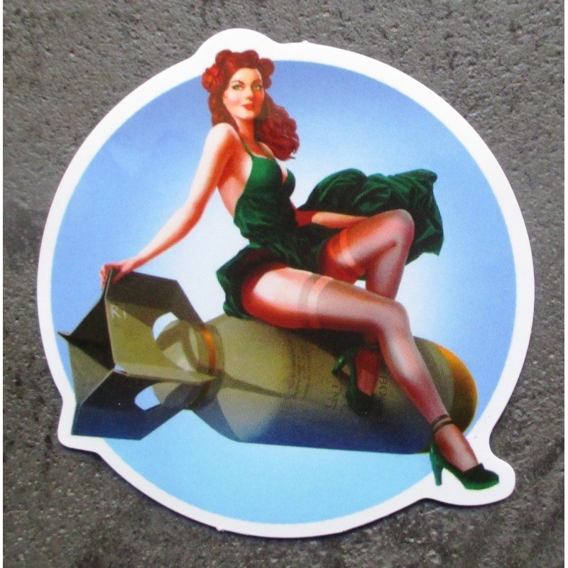 Mini Aufkleber Pin Up Sitzend Grünes Kleid Bombe Aufkleber
