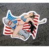 Mini sticker pin up assise bombe drapeau américain USA autocollant
