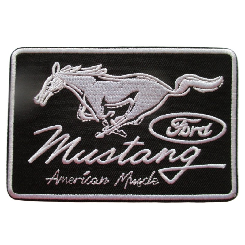 Mustang „American Muscle“ Bestickter Aufnäher – Schwarz & Weiß (12 x 8 cm)