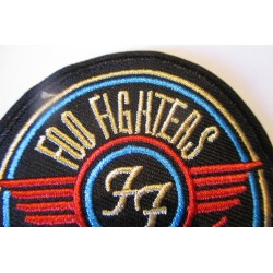 Foo Fighters Aufnäher / Bügelbild – Logo mit Flügeln & Blitzen (7 cm)