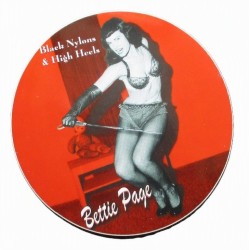 Aufkleber Bettie Page, rund, rot, sexy Pin-up
