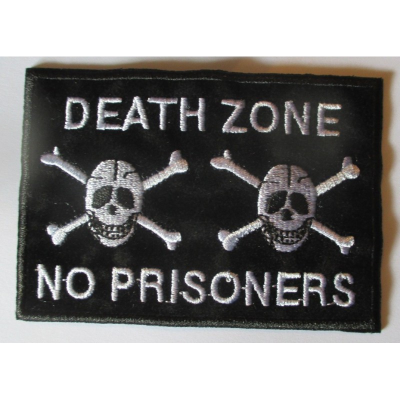 Patch Death Zone No Prisoners  pirate Tête de Mort 9x6cm Écusson Thermocollant Rock